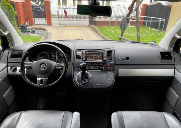 Volkswagen Multivan cena 105700 przebieg: 180000, rok produkcji 2014 z Radom małe 781